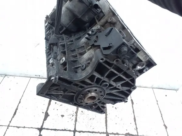 Käytetty D5244T-moottori Volvo 2.4 D5 2009-2013 image 6