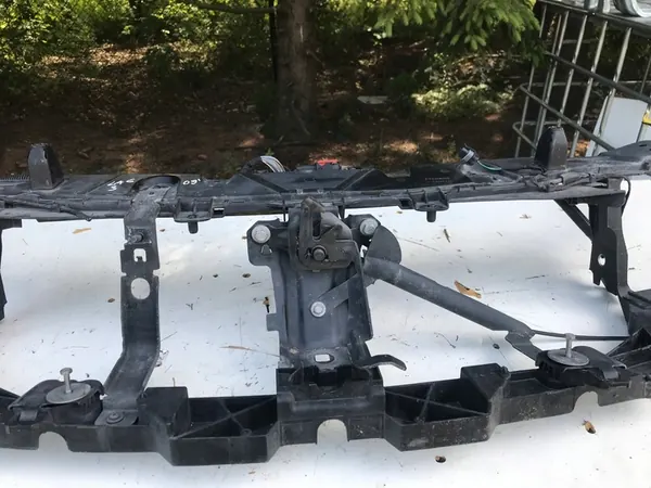 Front Reinforcement Bar Renault Laguna III OEM 612000002R image 6