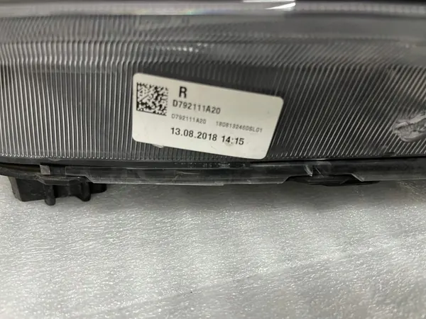 LÁMPARA REFLECTORA DERECHA LED HYUNDAI TUCSON III LIFT 92102D7600 image 4