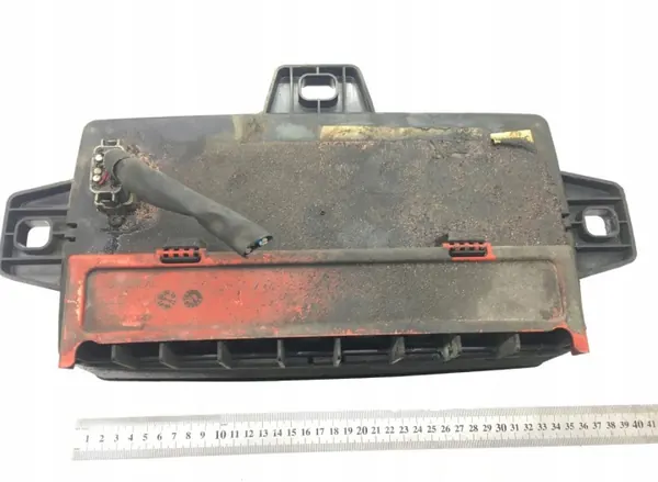 Volvo Sicherungskasten OEM 20745560 - Gebraucht image 2