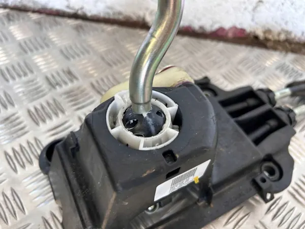 BMW X1 F48 F49 Växelspak OEM 8666826 - Begagnad image 3