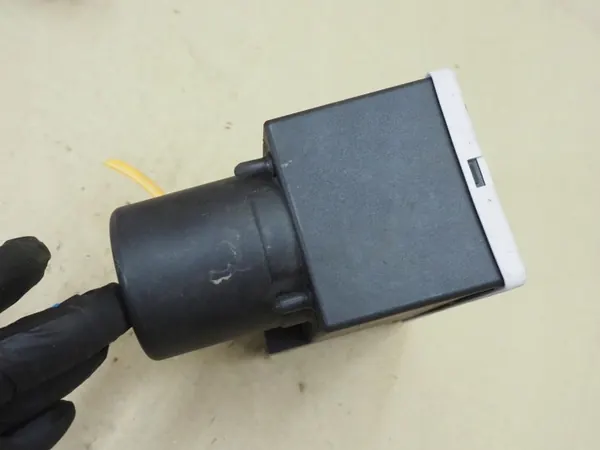 Bomba de fecho central OEM 8L0862257L para Audi A3/A4 image 8
