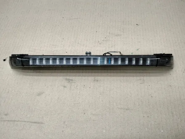 OEM Drittes Bremslicht für Mitsubishi Grandis 2003- image 4