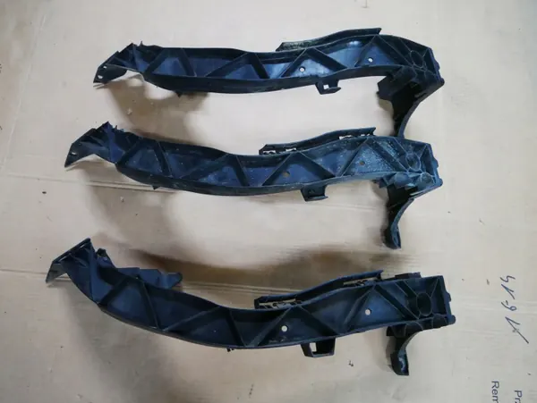 Support phare droit avant OEM 7120824 BMW Série 1 image 2