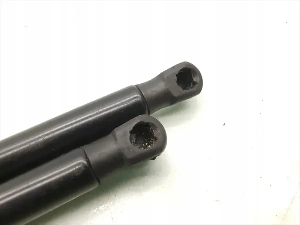 Mini Mini Takaluukun Iskunvaimennin 2018 7300845 image 3