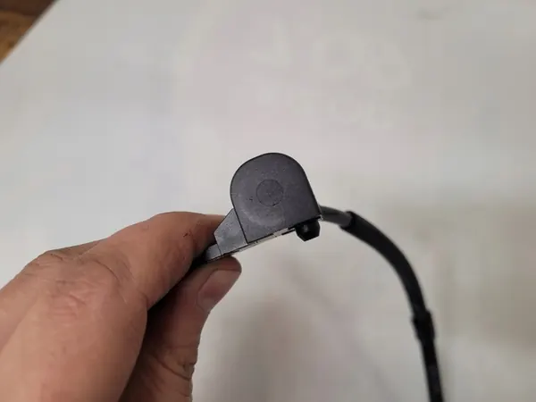 Sensor de Posição do Comando de Válvulas Volkswagen OE 03L 957 147 A image 5