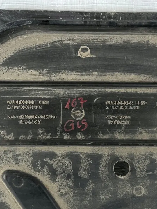 Mercedes GLS W167 Nedre motorlock OEM A1676809701 image 6