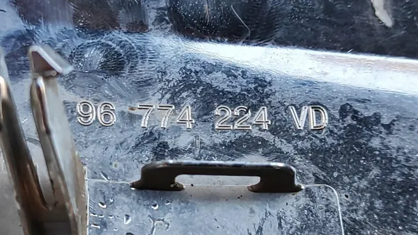 OEM 96774224 Cubierta Espejo Izquierdo Peugeot 208/2008 II image 3
