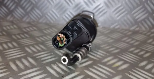 BMW 5 E60 E61 LCI 2.0 D Chauffage Filtre à Carburant 3 Pin 8517898 image 4