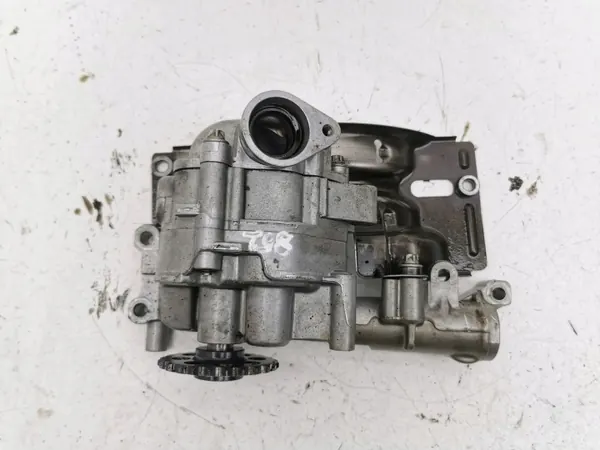 Mercedes-Benz Oljepump OEM 6401810401 för A-klass image 2