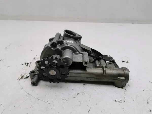 Mercedes-Benz Oljepump OEM 6401810401 för A-klass image 4