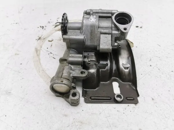 Mercedes-Benz Oljepump OEM 6401810401 för A-klass image 6