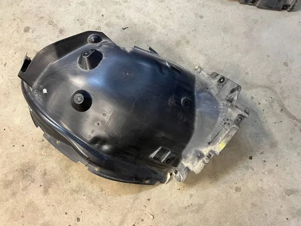 BMW X3 G01 2023 Etu Vasemman Lokasuojan image 2