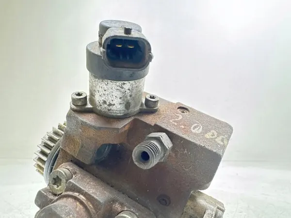 Brandstofpomp Nissan Qashqai 2008 8200804288 image 2