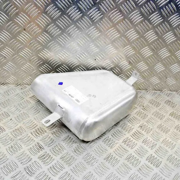 Audi Q8 2021 Achter luchtvering tank OEM 4M0616203F image 3