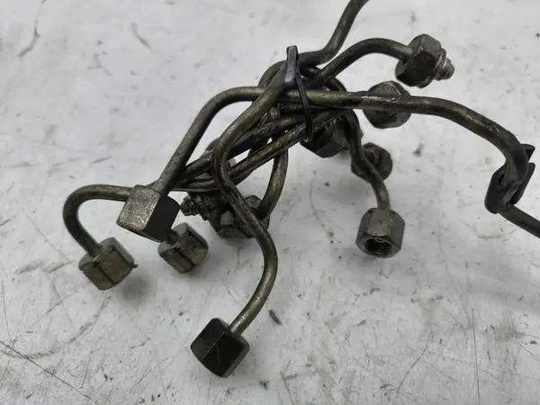 BMW 7 F01 F02 F03 F04 2009 Tuyau d'injecteur de carburant AMD123824 image 5