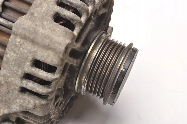 Vaihtovirtageneraattori Volvo V50 2.4 D5 image 2