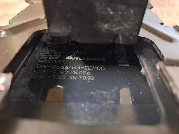 Aktiivinen vakionopeudensäädin-tutka OEM 54087933 Opel Vivarolle image 5