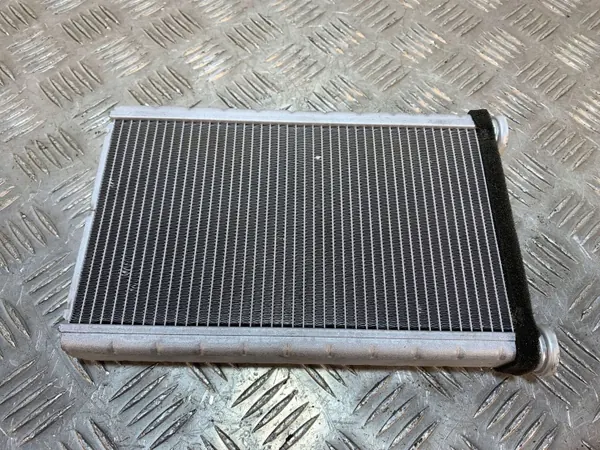 Évaporateur climatisation Toyota Prius 2017 OEM FBZ25676 image 2