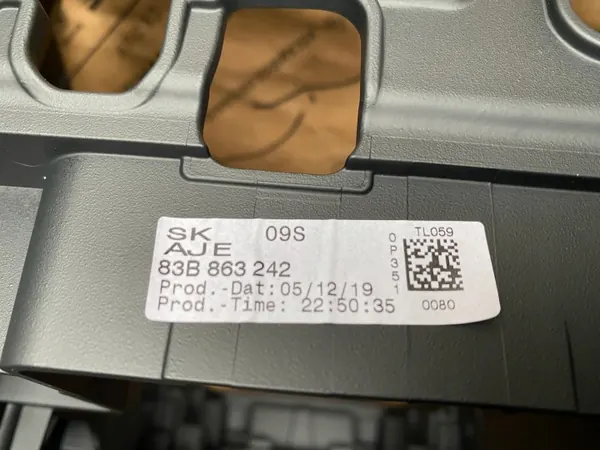 Cache LED Tunnel Audi Q3 OEM 83b863242 image 7