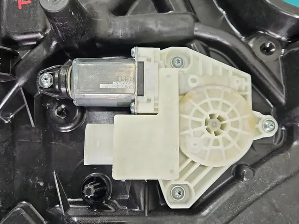 Elevador de janela traseira esquerdo BMW X3 G01 7455083 6PIN image 2