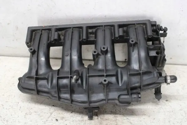 Colector de admisión OEM 06D133185T Audi A6 2.0L image 3