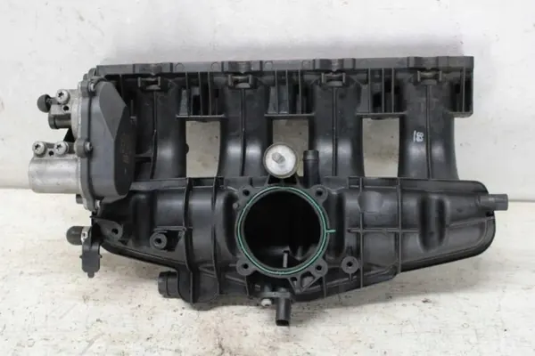 Colector de admisión OEM 06D133185T Audi A6 2.0L image 7