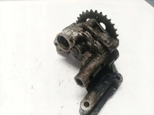 Öljypumppu OEM 06a115105 VW Passat 1.9L image 3