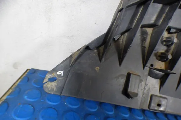 Cubierta de parachoques Skoda Fabia III OEM 6V0807611C image 3
