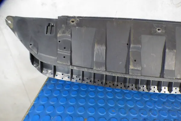 Cubierta de parachoques Skoda Fabia III OEM 6V0807611C image 5