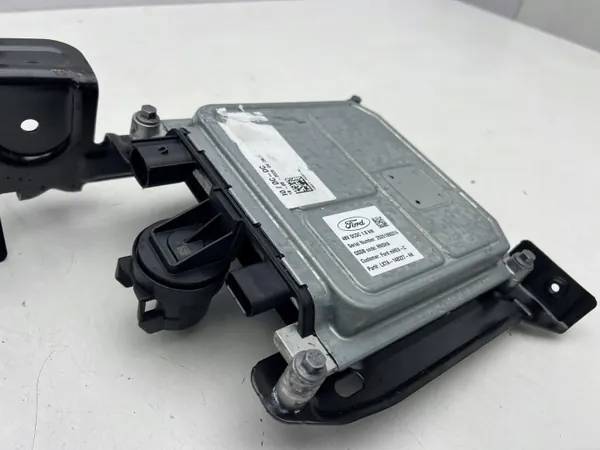 Convertisseur DC-DC Ford OEM LX7A-14B227-AK Occasion image 4