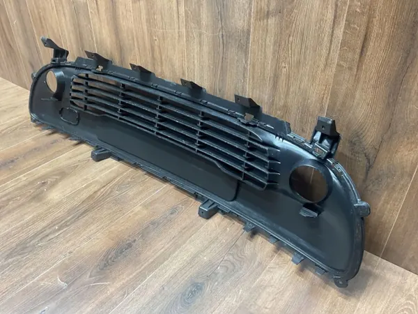 Middelste bumperrooster OEM 622542640R Twingo III image 9
