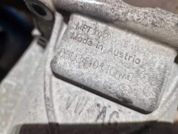 Reductor de caja VW Touareg 7P NMU image 2