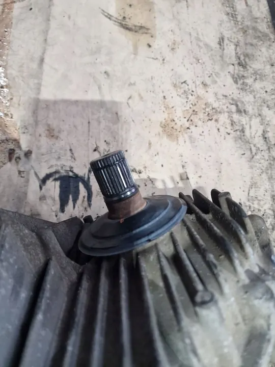 Reductor de caja VW Touareg 7P NMU image 4