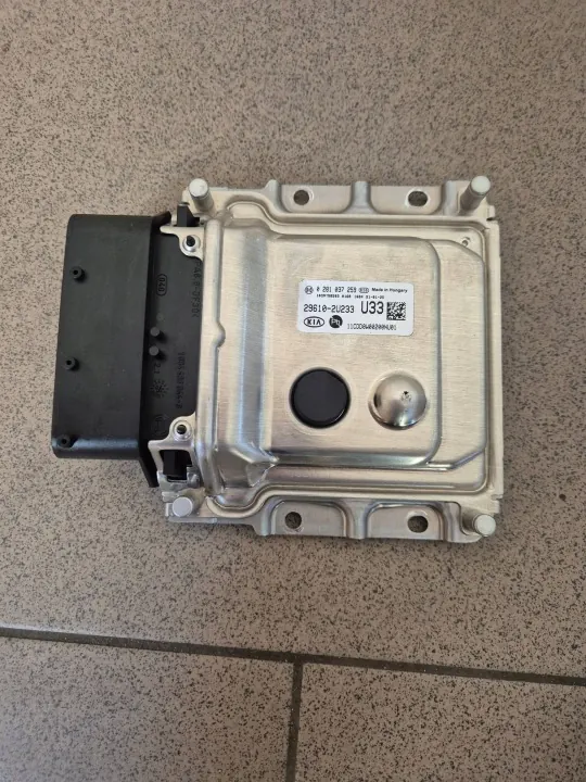 AdBlue-Steuergerät OEM 29610-2U233 für Kia Ceed III image 2