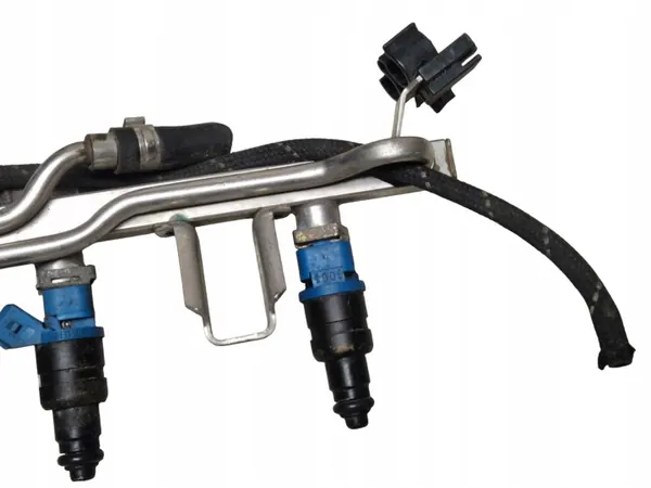 OEM 06B133551C Rampe d'injection Audi A4 1.6 Essence image 3