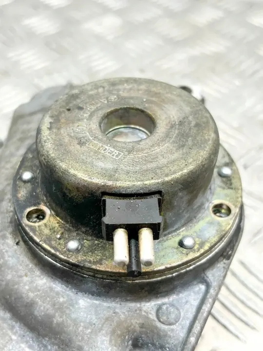 Distributiekettingdeksel OEM 1200160106 Mercedes SL image 10