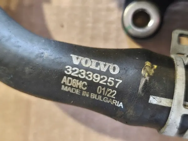 Volvo OEM 31493259 hulppomp water & slangen image 4