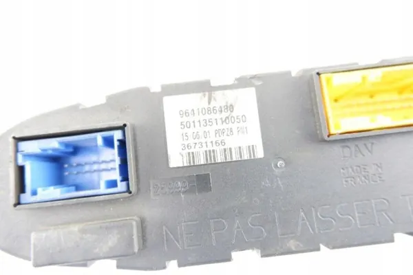 Module de commande porte OEM 9641086480 Peugeot 607 2.2 HDI image 4