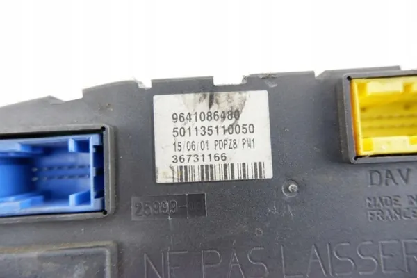 Module de commande porte OEM 9641086480 Peugeot 607 2.2 HDI image 5