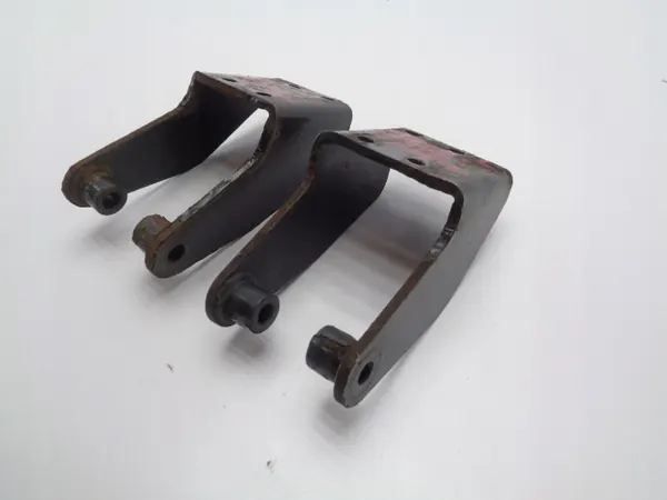 Iveco Stralis framfjädringsfäste OEM 3253466432664 image 3