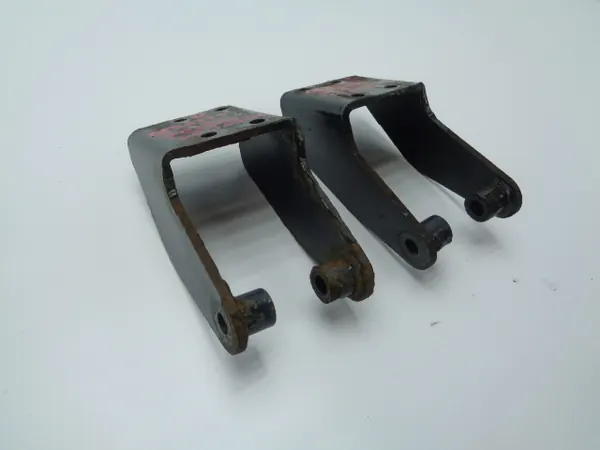 Iveco Stralis framfjädringsfäste OEM 3253466432664 image 4