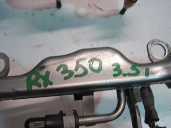 Insprutningsräls OEM listwa rx350 3,5I för Lexus RX 350 image 3