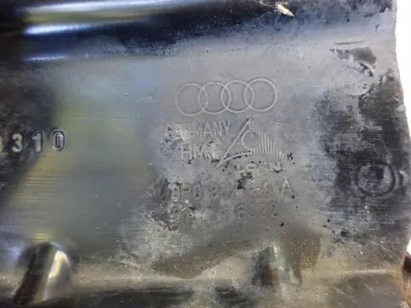 AUDI A3 8P Etupuskuri OEM 8P0807113F image 7