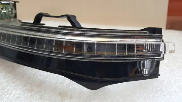 Indicador de Espelho Esquerdo Audi Q7 OE 4M0949101A image 2