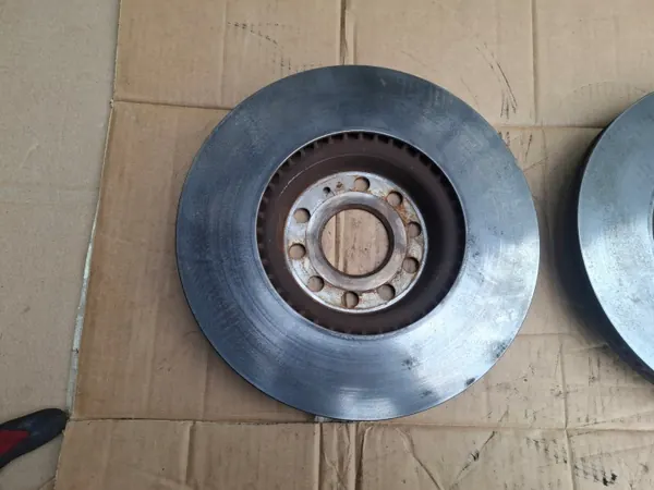 Etujarrutuslevyt OEM 5WA615301B VW Tiguanille image 6