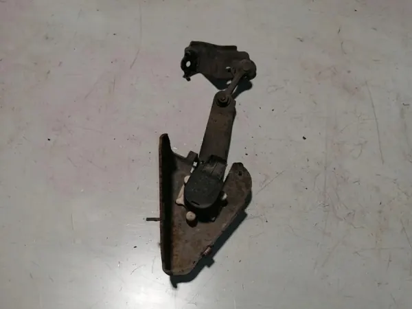 Framvänster nivåsensor OEM 7D1711 Lexus LS 5.0L image 2