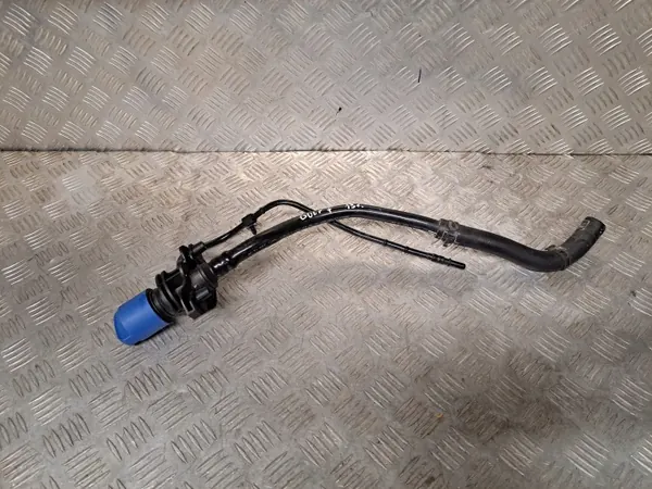 AdBlue-säiliö VW Golf 7 Lift 2.0 TDI DSG OEM 5Q0131965A image 6
