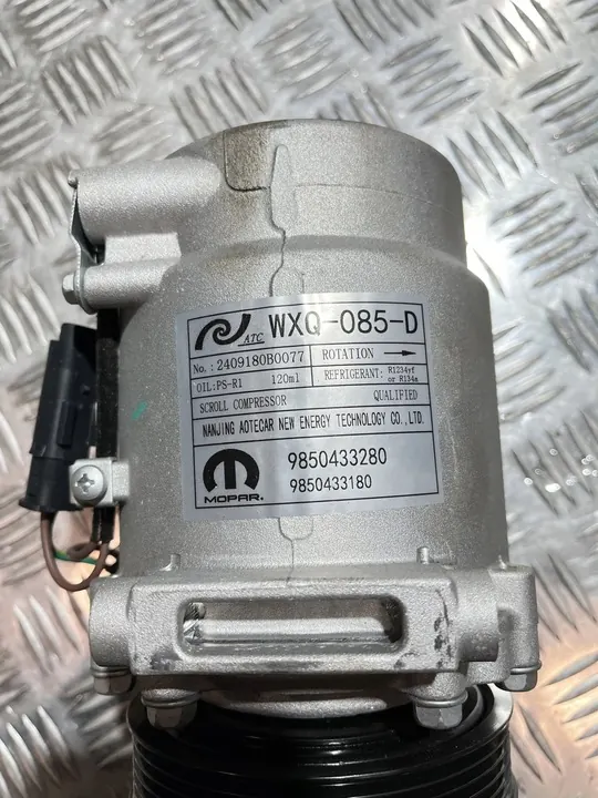 Compresor de aire acondicionado Jeep Avenger 1.2 THP OEM 9850433280 image 3