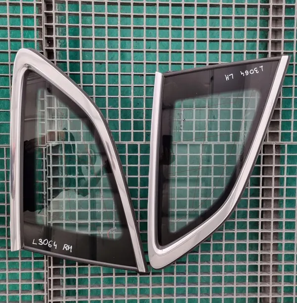 BMW 3' G21 Vitre de Carrosserie Gauche ou Droite 7499515 7499516 image 1